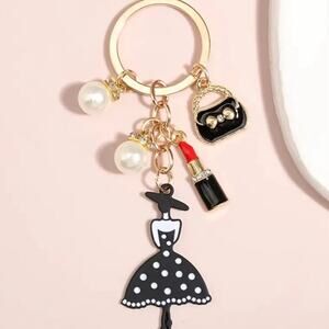 White Black Enamel Fashion Keychain